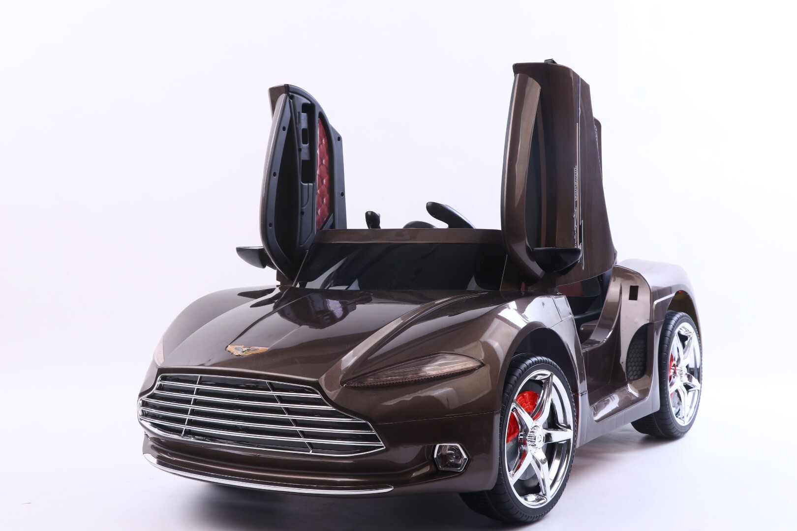 Детский электромобиль Aston Martin FLSeat — изображение 16