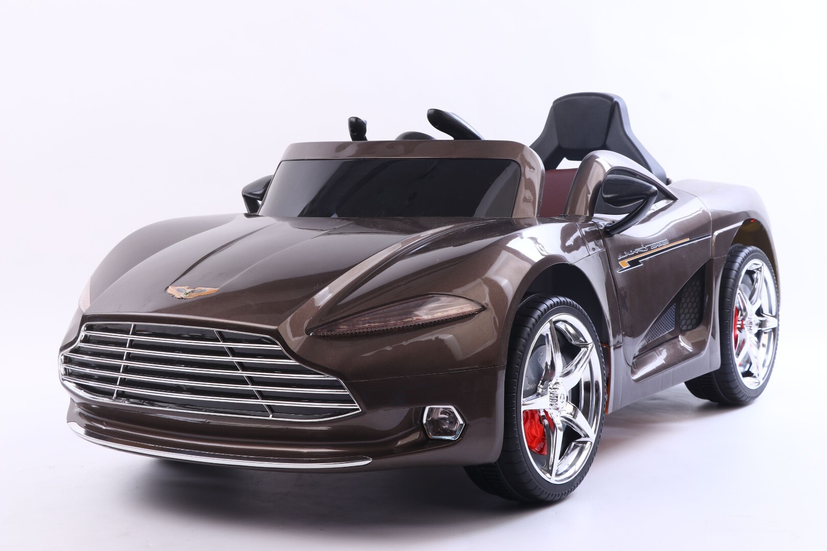 Детский электромобиль Aston Martin FLSeat — изображение 21