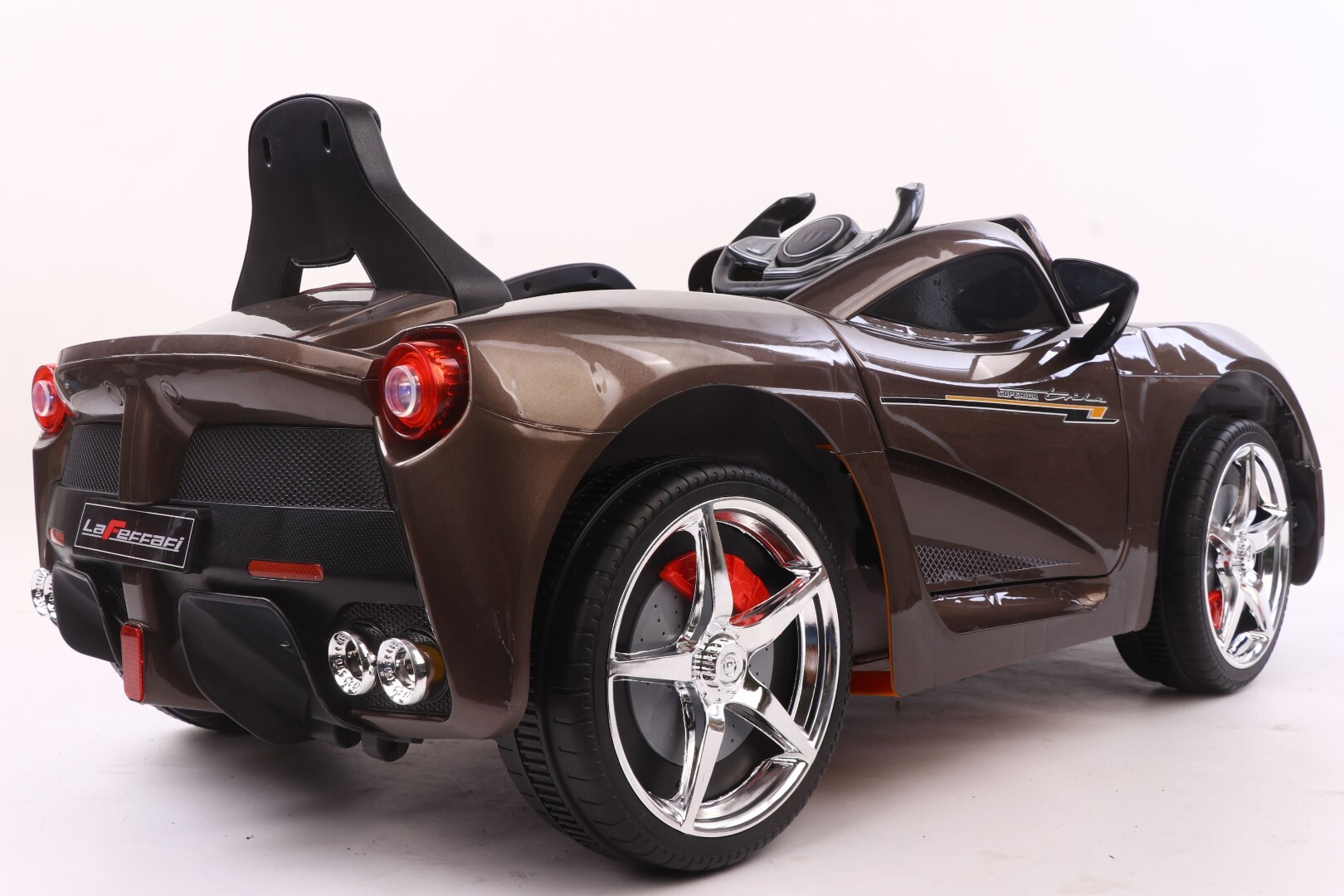 Детский электромобиль Aston Martin FLSeat — изображение 25