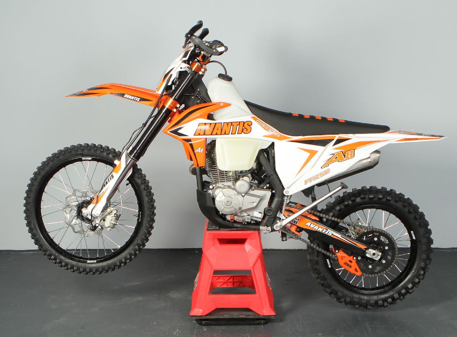 Мотоцикл AVANTIS A8 250 Carb (PR250/172FMM-5) KKE 2022 — изображение 13