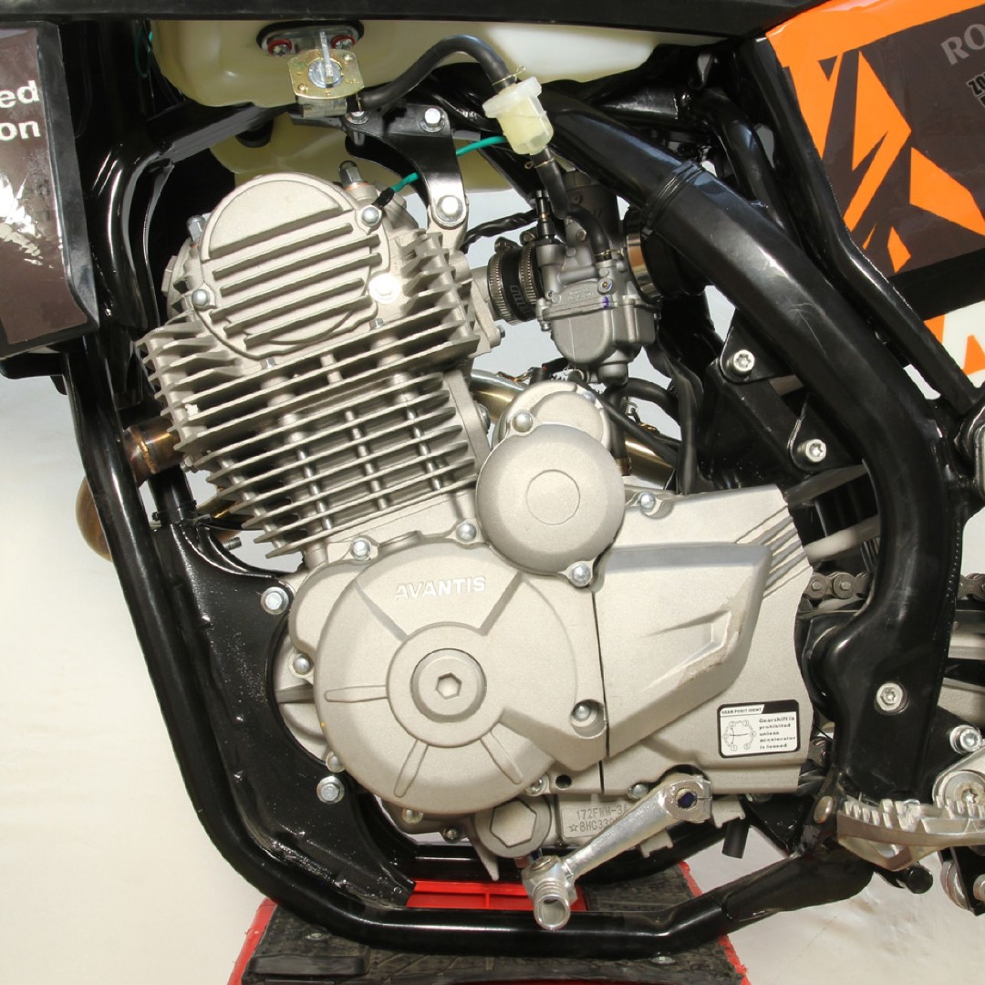 Мотоцикл AVANTIS ENDURO 250 CARB (PR250/172FMM-5 DESIGN KT ЧЕРНЫЙ) KKE С ПТС — изображение 12