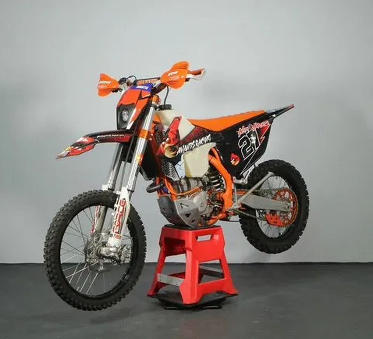 Мотоцикл Avantis Enduro 300 Carb (177MM)