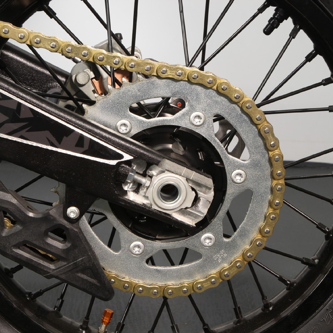 Мотоцикл Avantis Enduro 300 PRO Carb FCR Exclusive ARS (CBS300/174MN-3 Design HS черный) — изображение 11