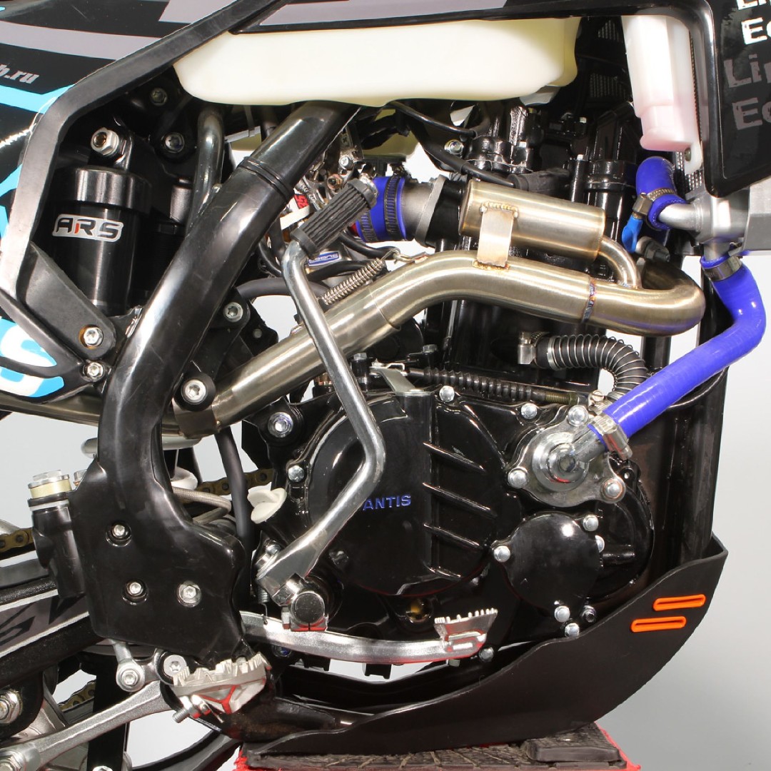 Мотоцикл Avantis Enduro 300 PRO Carb FCR Exclusive ARS (CBS300/174MN-3 Design HS черный) — изображение 12
