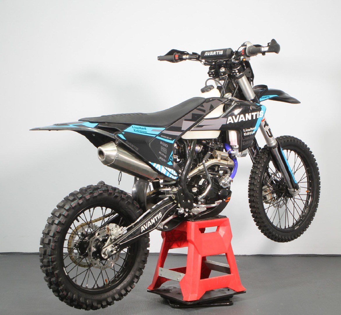 Мотоцикл Avantis Enduro 300 PRO Carb FCR Exclusive ARS (CBS300/174MN-3 Design HS черный) — изображение 2