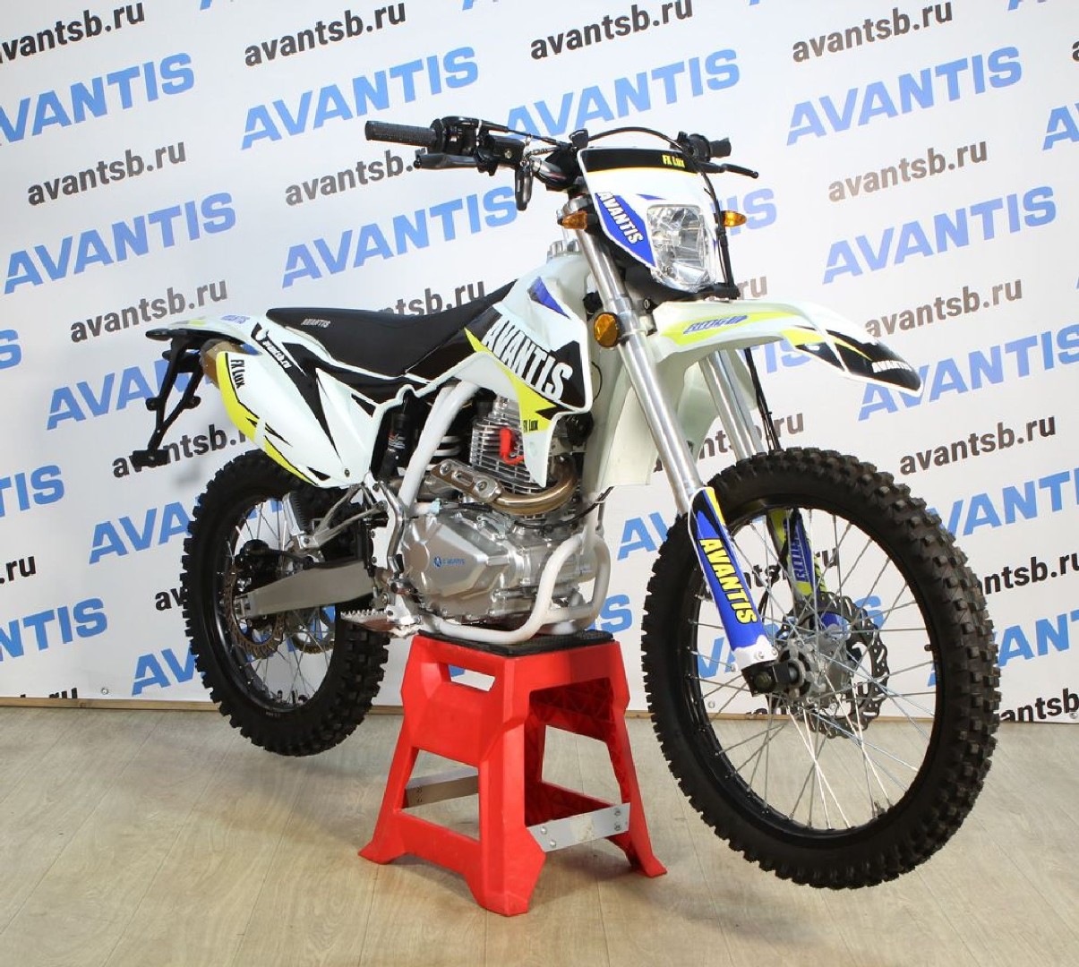 Мотоцикл AVANTIS FX 250 LUX (PR250/172FMM-5, ВОЗД.ОХЛ.) ПТС
