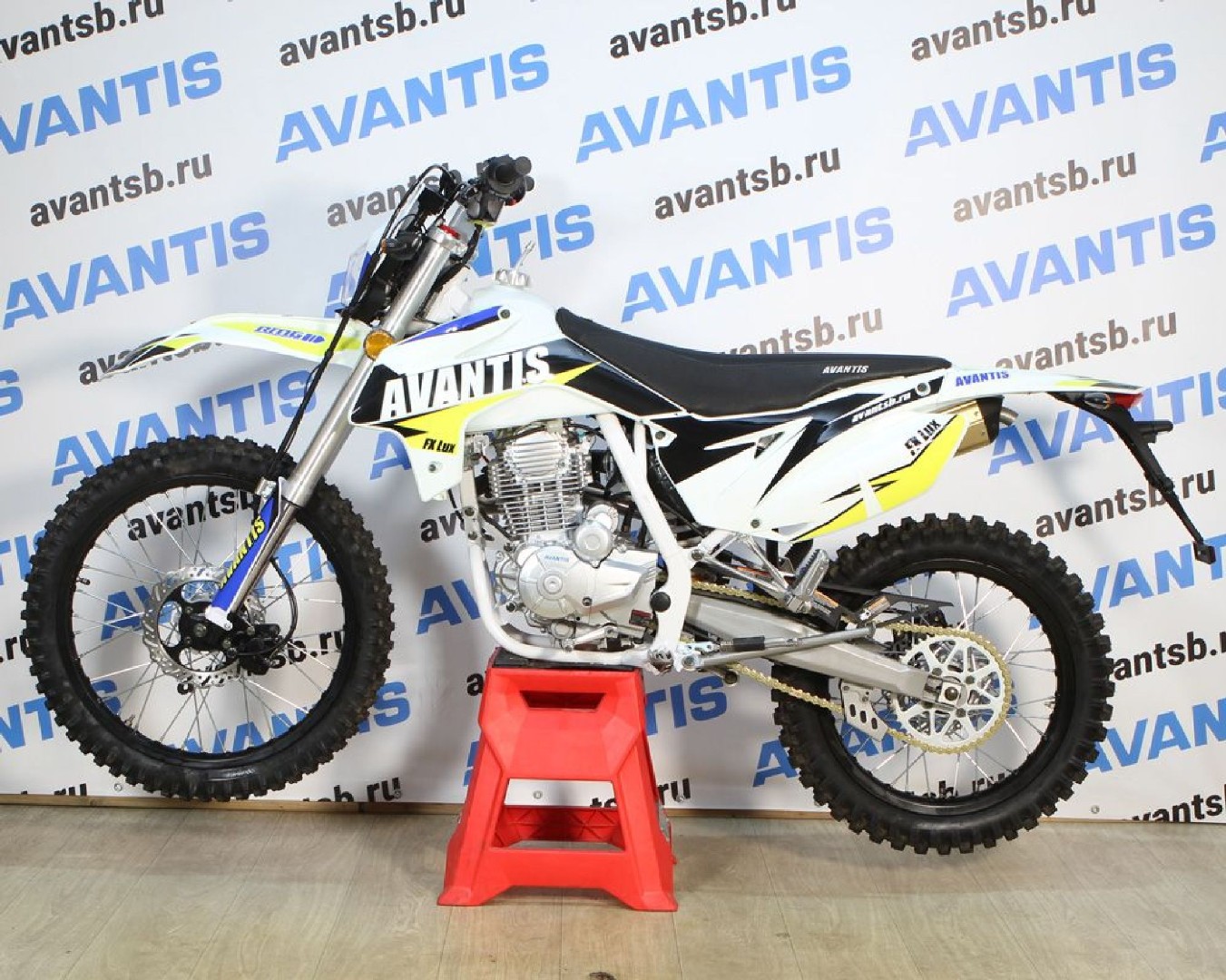 Мотоцикл AVANTIS FX 250 LUX (PR250/172FMM-5, ВОЗД.ОХЛ.) ПТС — изображение 3
