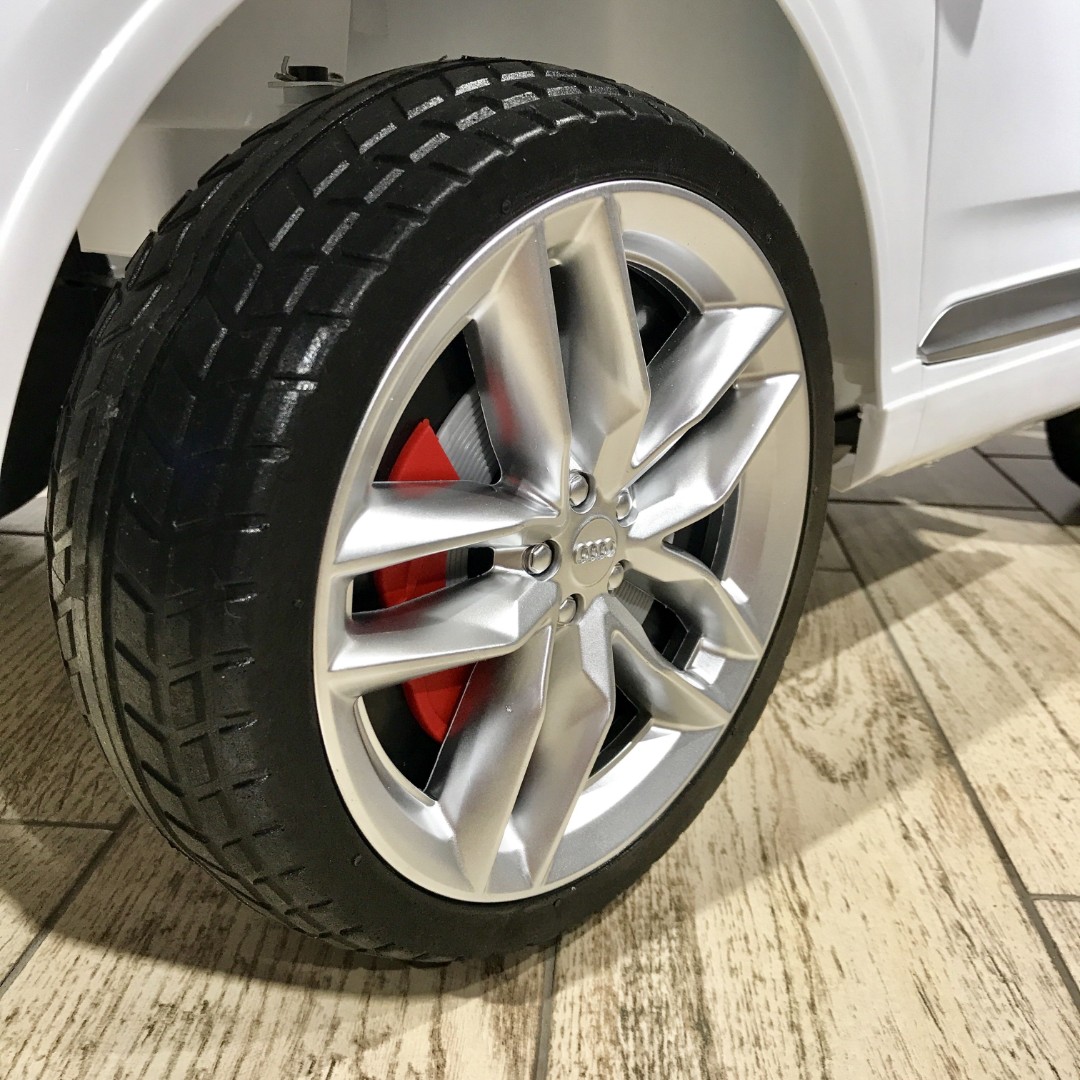 Детский электромобиль Audi Q7 Quattro — изображение 24