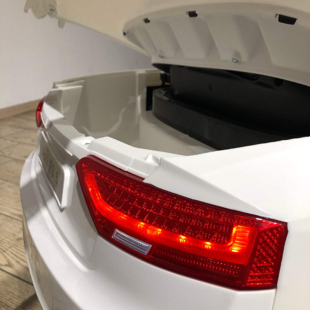 Детский электромобиль Audi Rs 5 — изображение 12