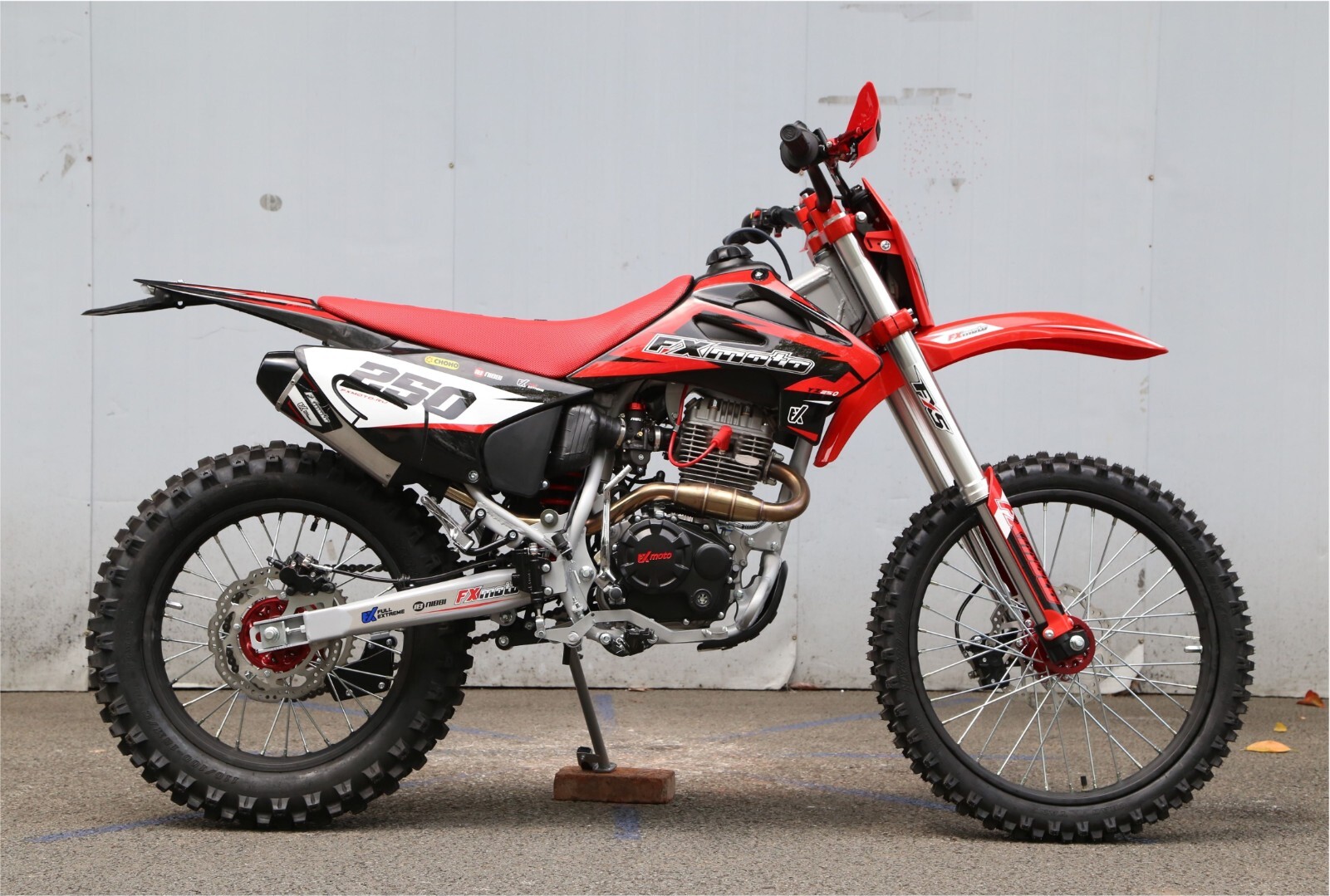 Мотоцикл FXMOTO YZ250