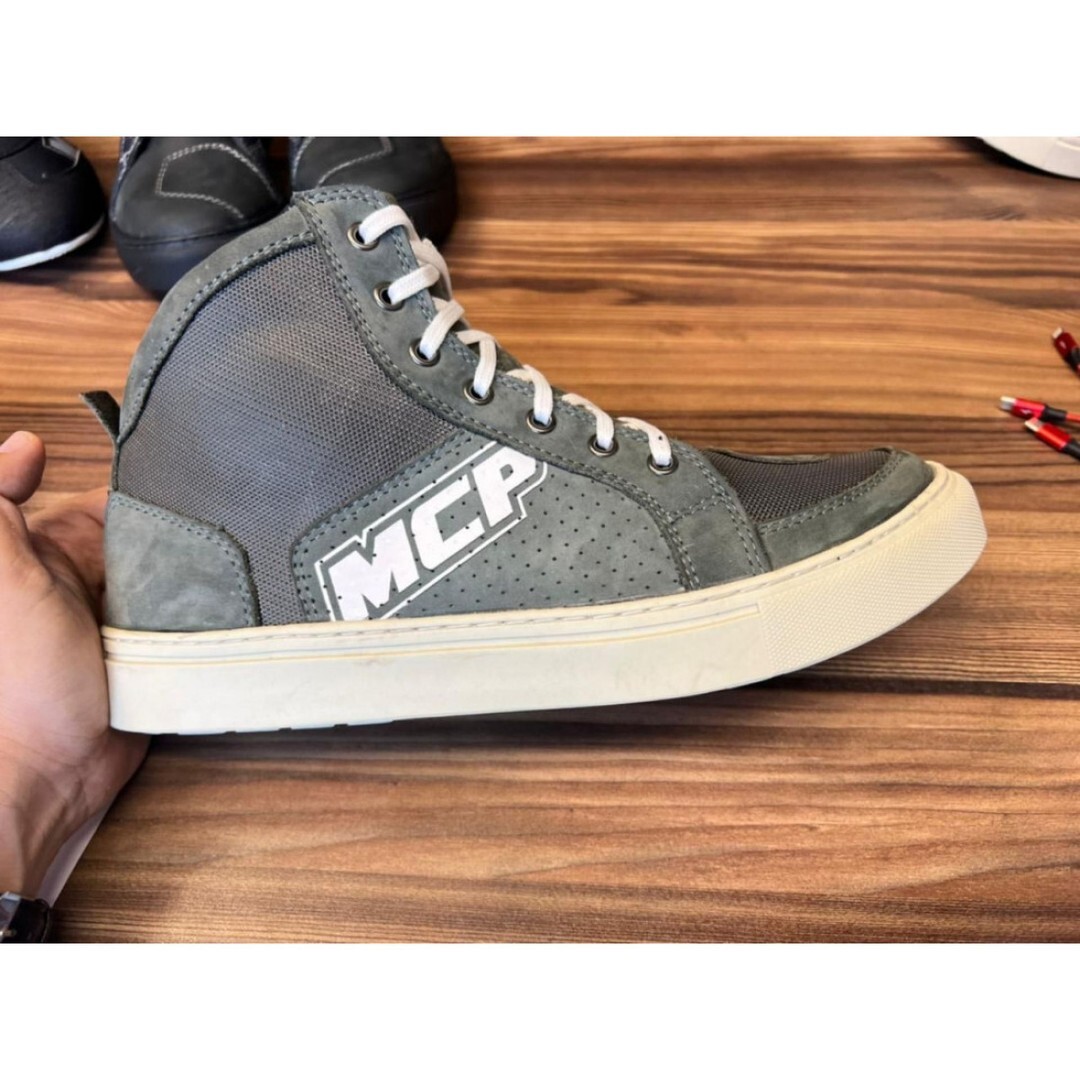 Мотоботы MCP Stone