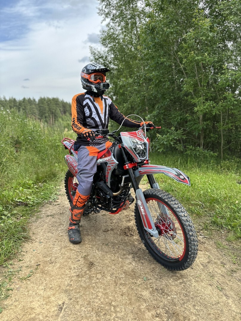 Эндуро мотоцикл Motorhead Q250 PLUS