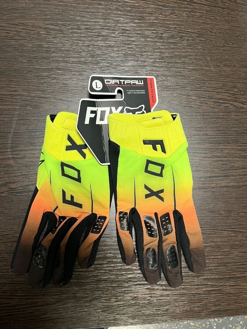Перчатки FOX F