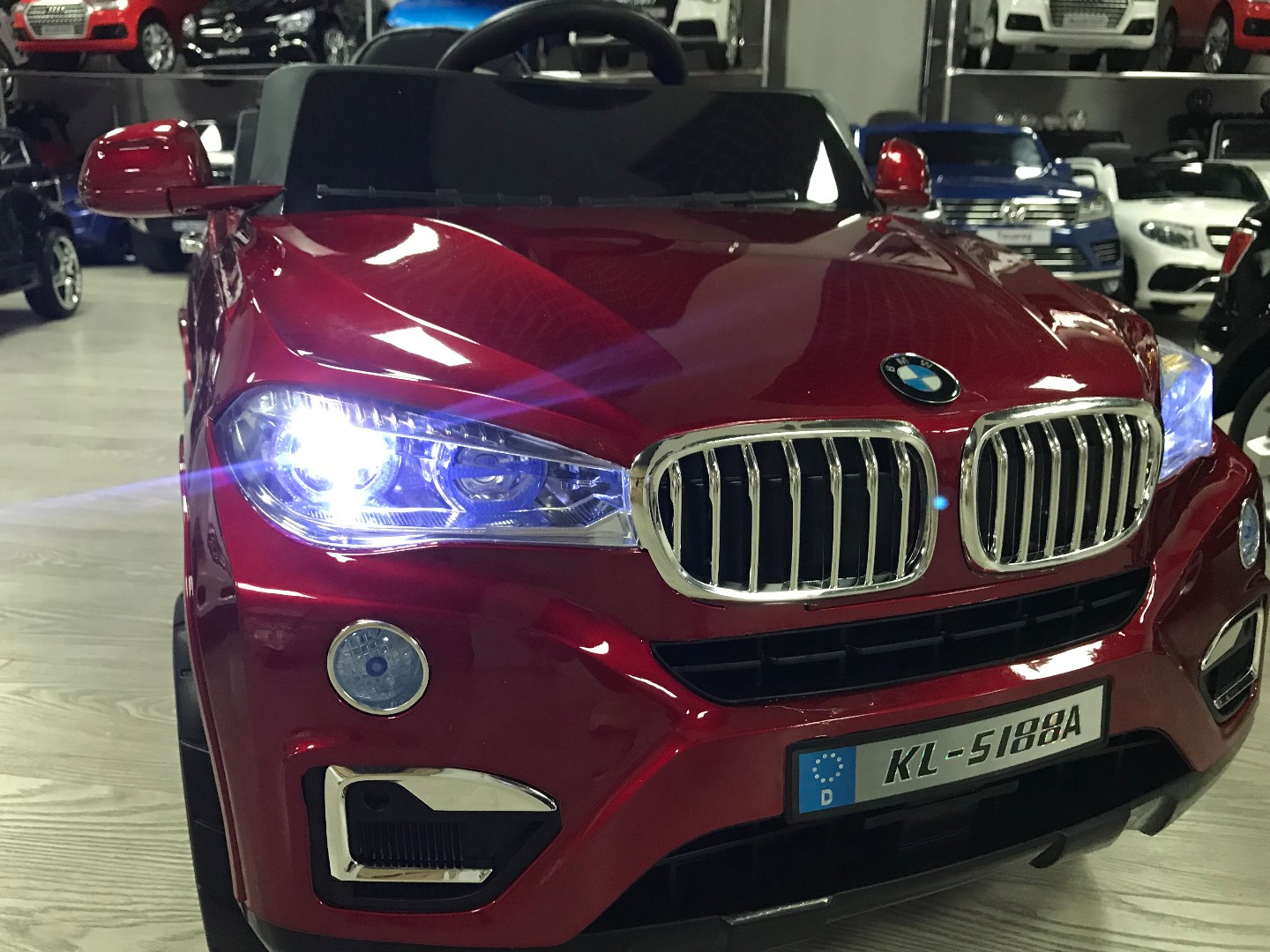 Детский электромобиль BMW X6 резиновые колеса