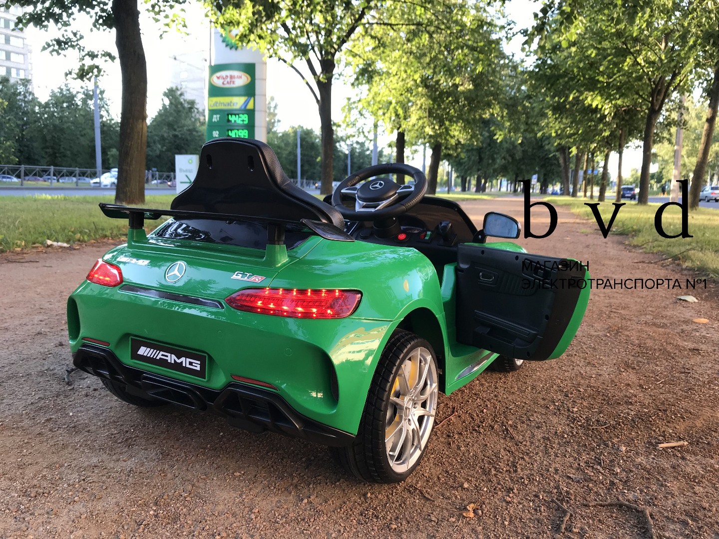 Детский электромобиль Mercedes-Benz GTR — изображение 8