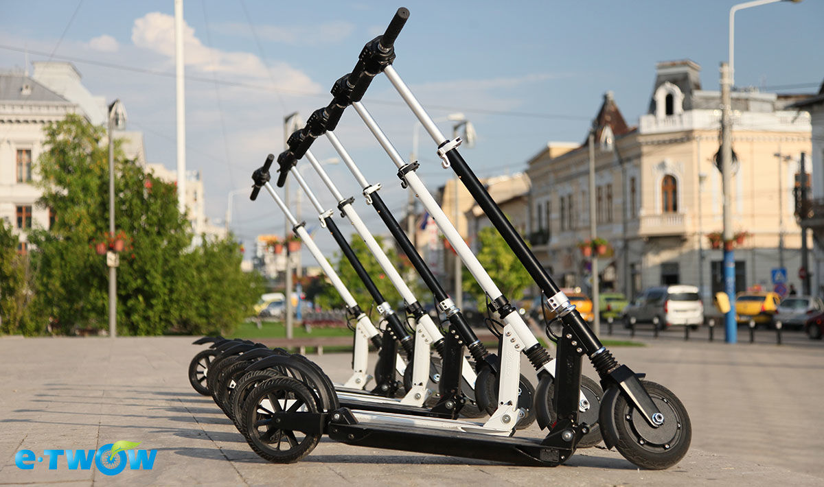 Электросамокат E-TWOW S-2 Booster PLUS 500W (LI-PO 33V/6,5Ah)