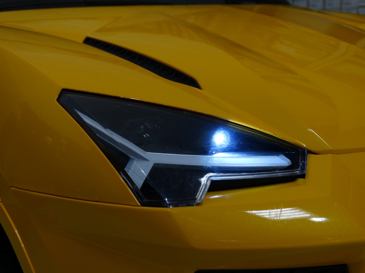 Детский электромобиль Rastar Lamborghini Urus — изображение 6