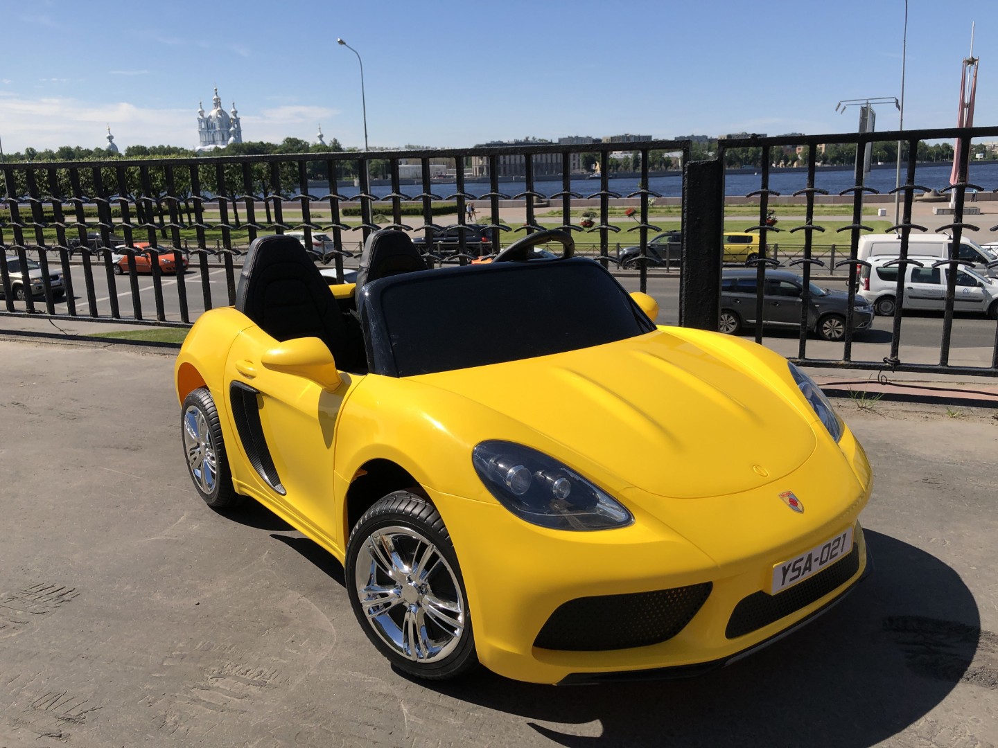 Детский электромобиль Porsche Cayman