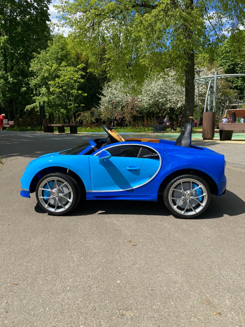 Детский электромобиль Bugatti Chiron HL318 — изображение 20