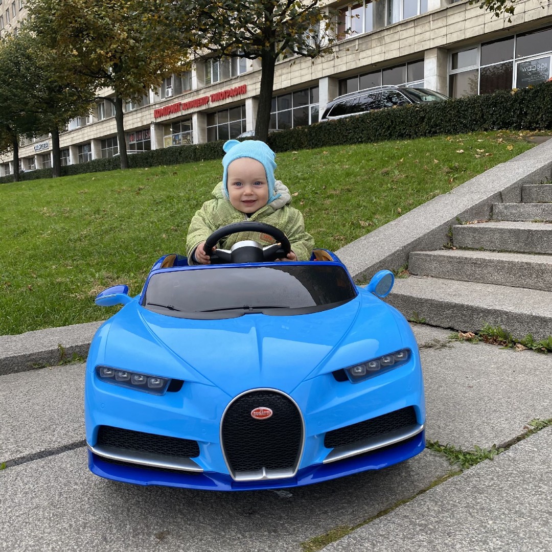 Детский электромобиль Bugatti Chiron HL318 — изображение 4