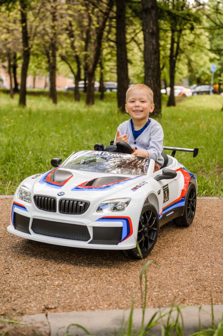 Детский электромобиль BMW M6 GT3 Z6666R