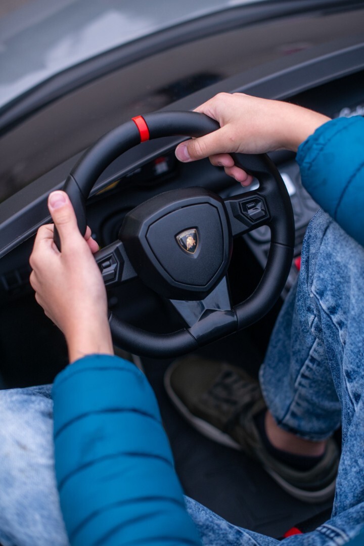 Детский электромобиль LAMBORGHINI AVENTADOR SV M777MM — изображение 11
