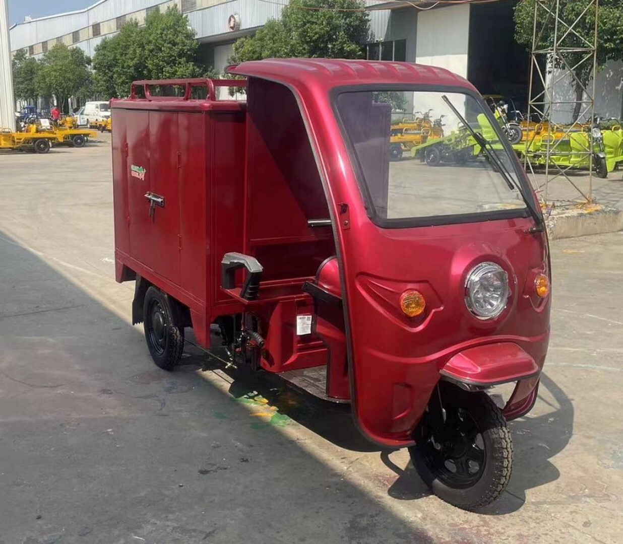 Трицикл грузовой GreenCamel Тендер C1500 (60V 1000W) BOX, понижающая