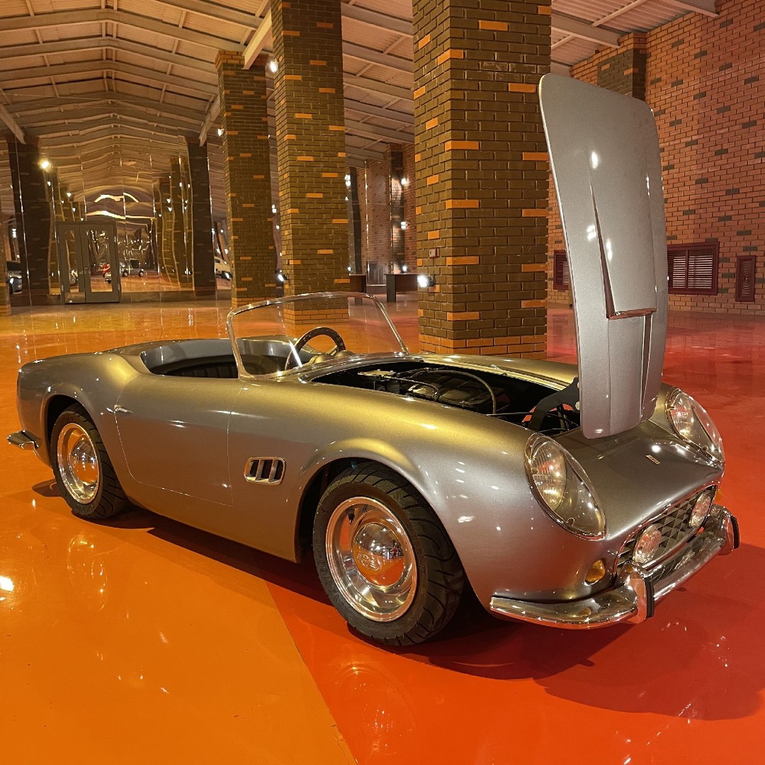 Детский электромобиль FERRARI CALIFORNIA 250 — изображение 10