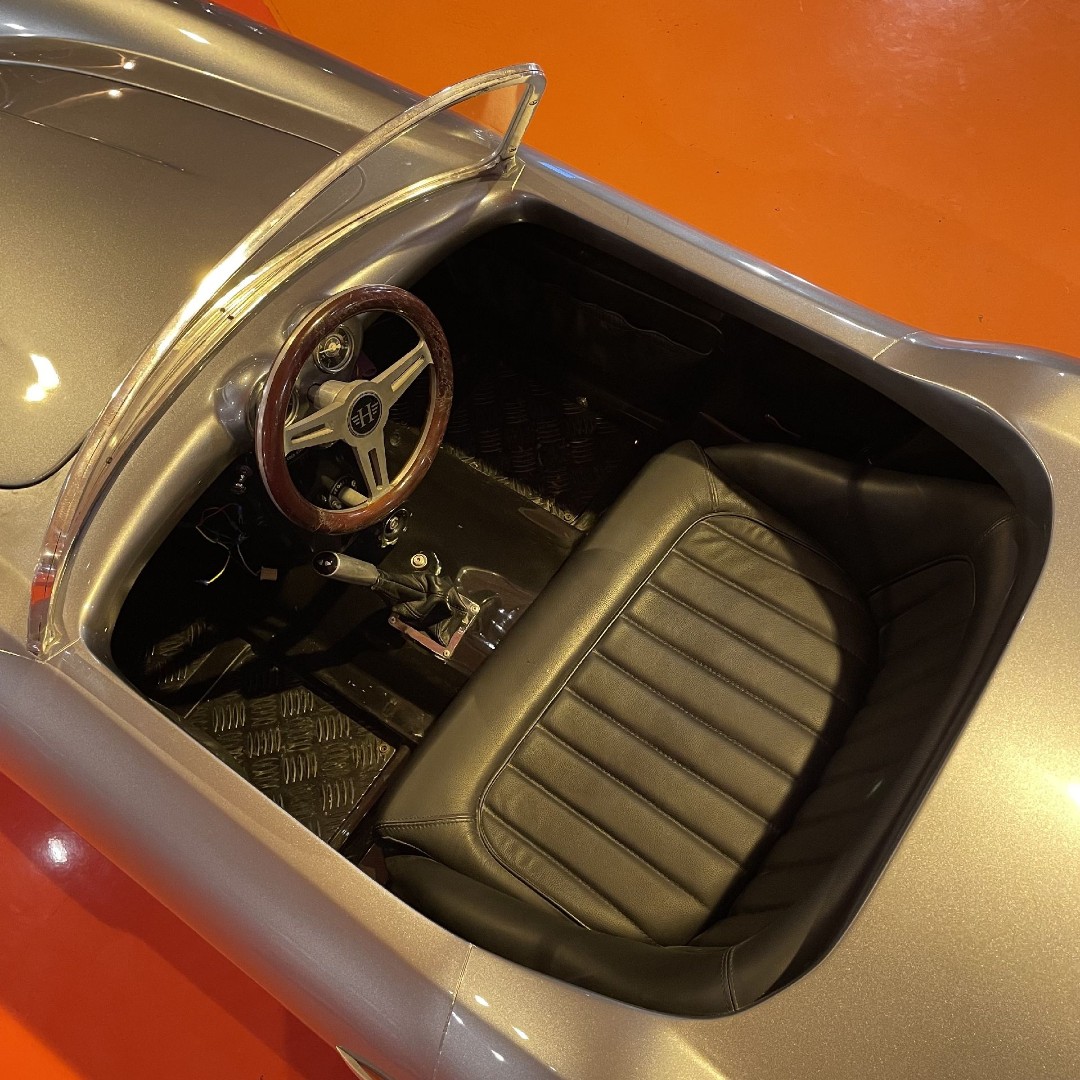 Детский электромобиль FERRARI CALIFORNIA 250 — изображение 12