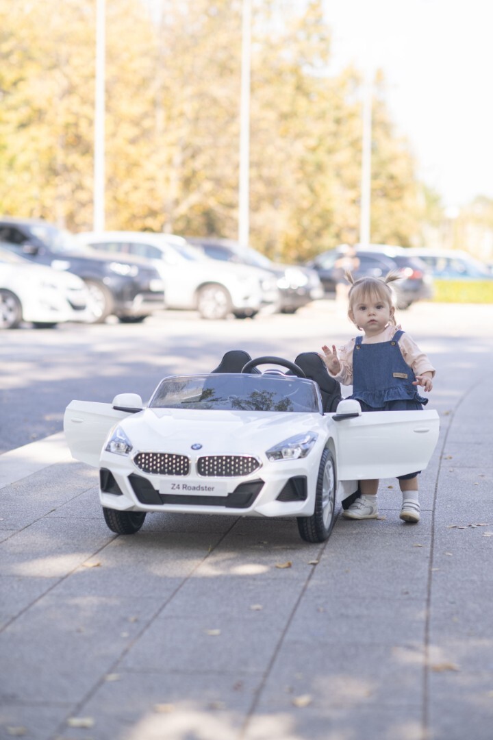 Детский электромобиль BMW 4Z — изображение 11