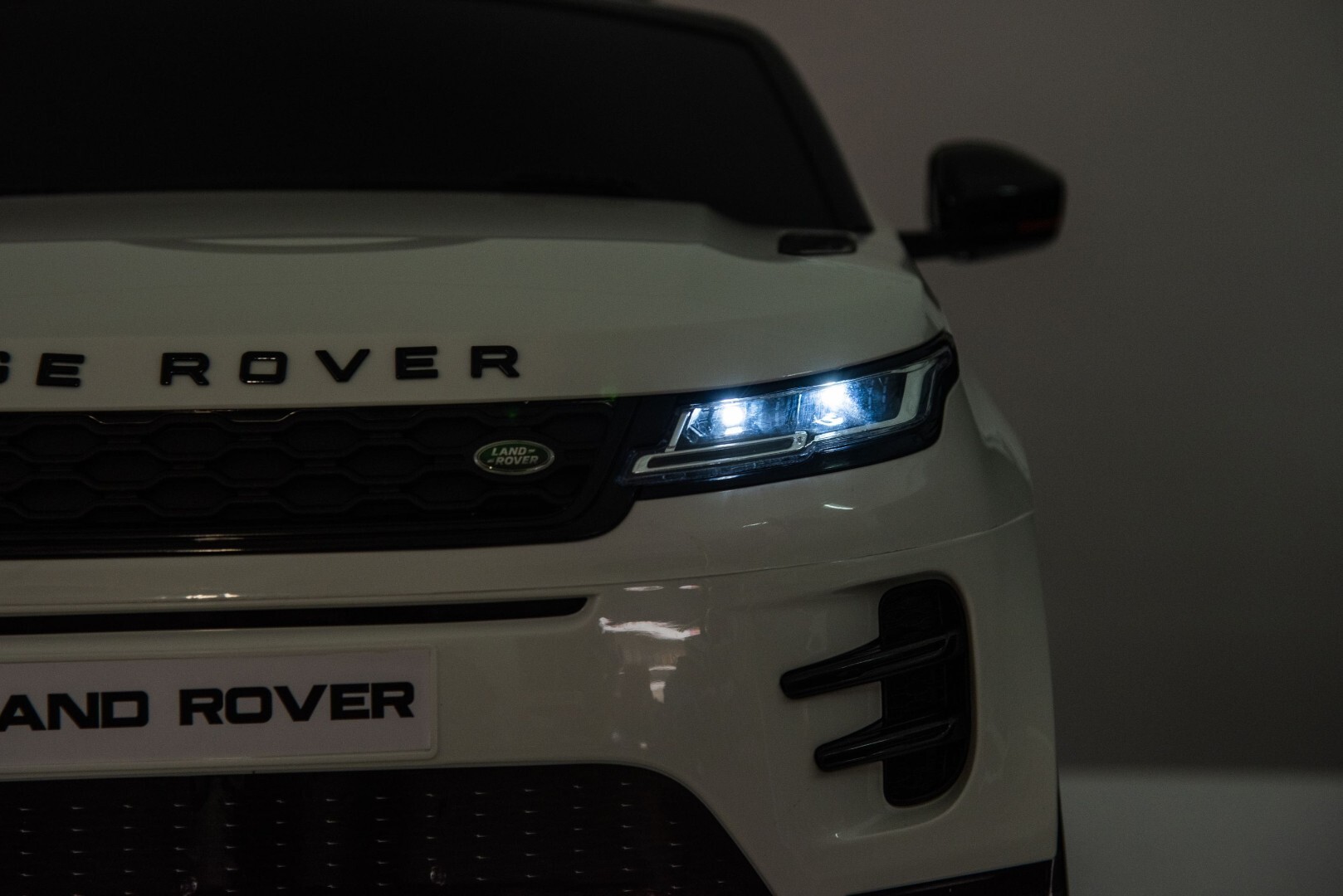 Детский электромобиль Land Rover Evoque 4х4 — изображение 17