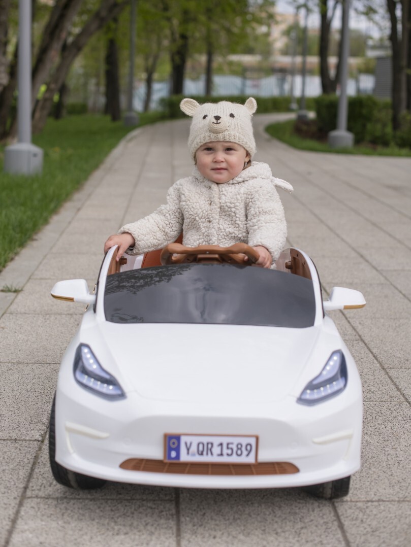 Детский электромобиль Tesla Model X 4x4 — изображение 3