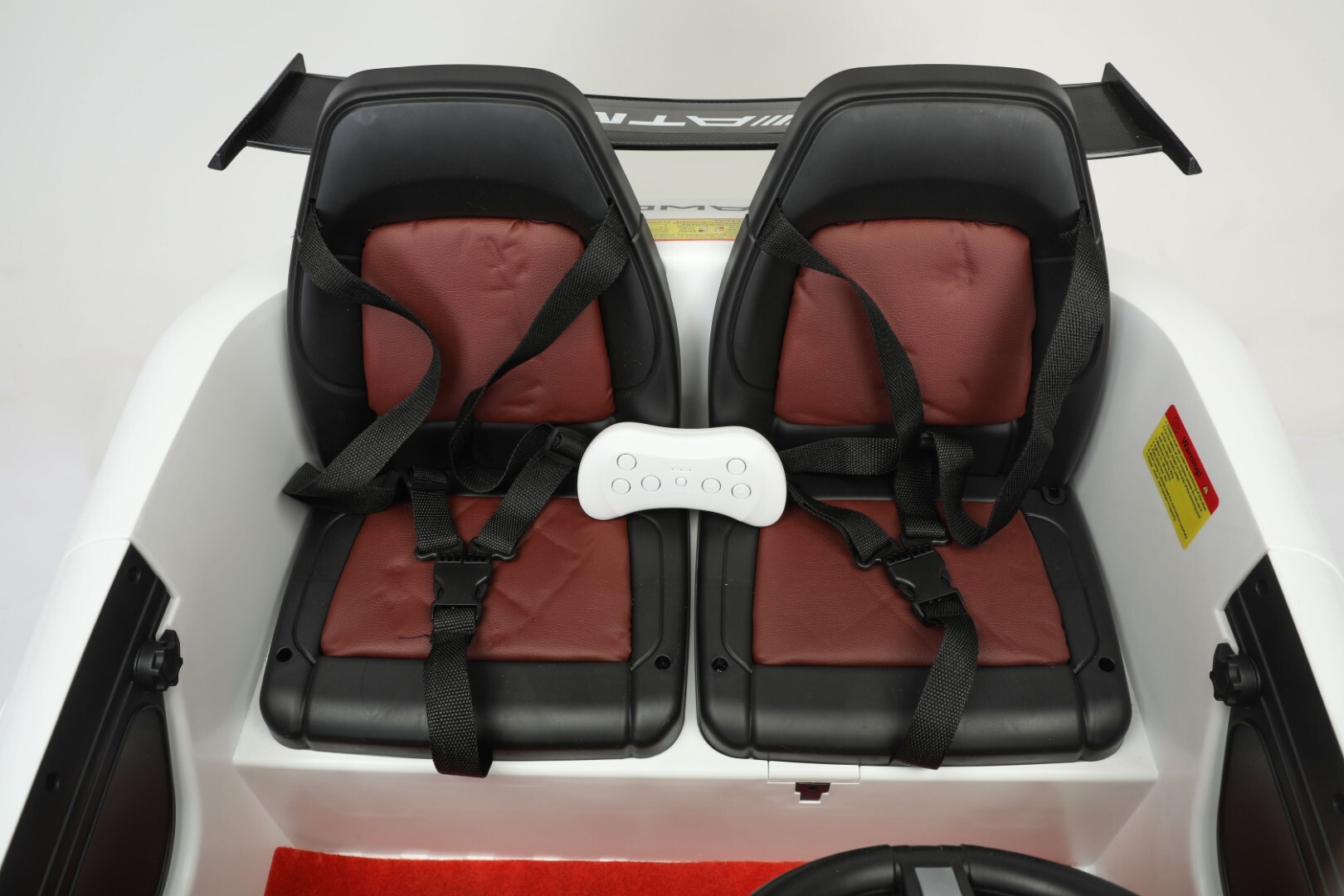Детский электромобиль Mercedes-Benz GTR 6825 4х4 — изображение 33