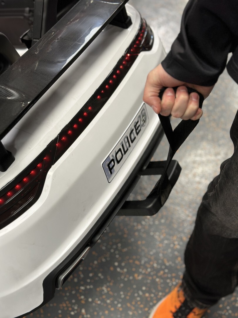 Детский электромобиль Mercedes-Benz GTR 6825 4х4 — изображение 13