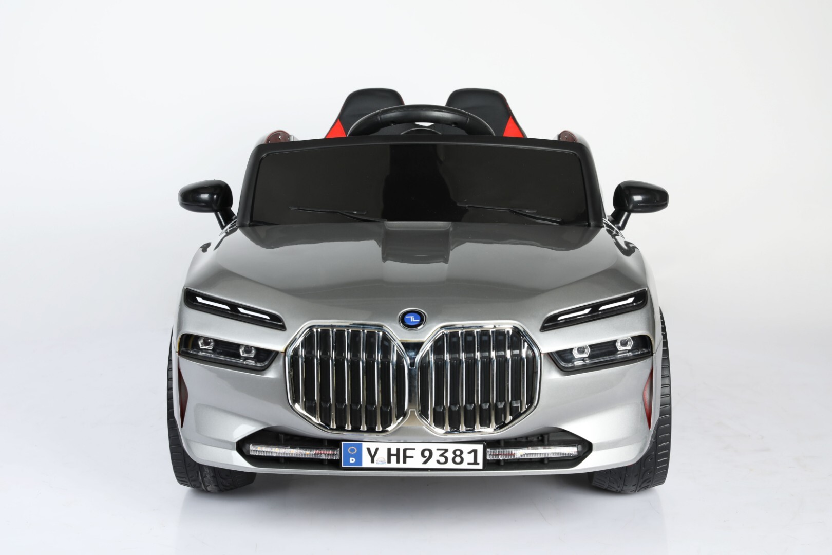 Детский электромобиль BMW i7 — изображение 8