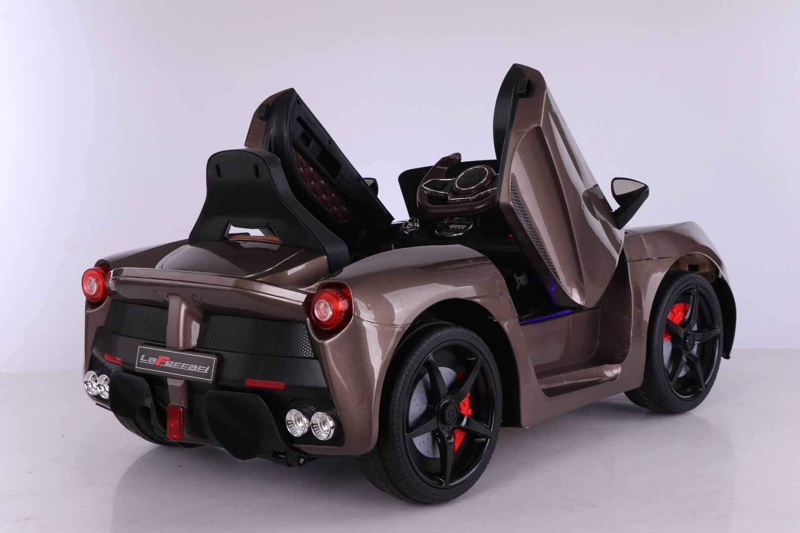 Детский электромобиль Ferrari FLSeat — изображение 18