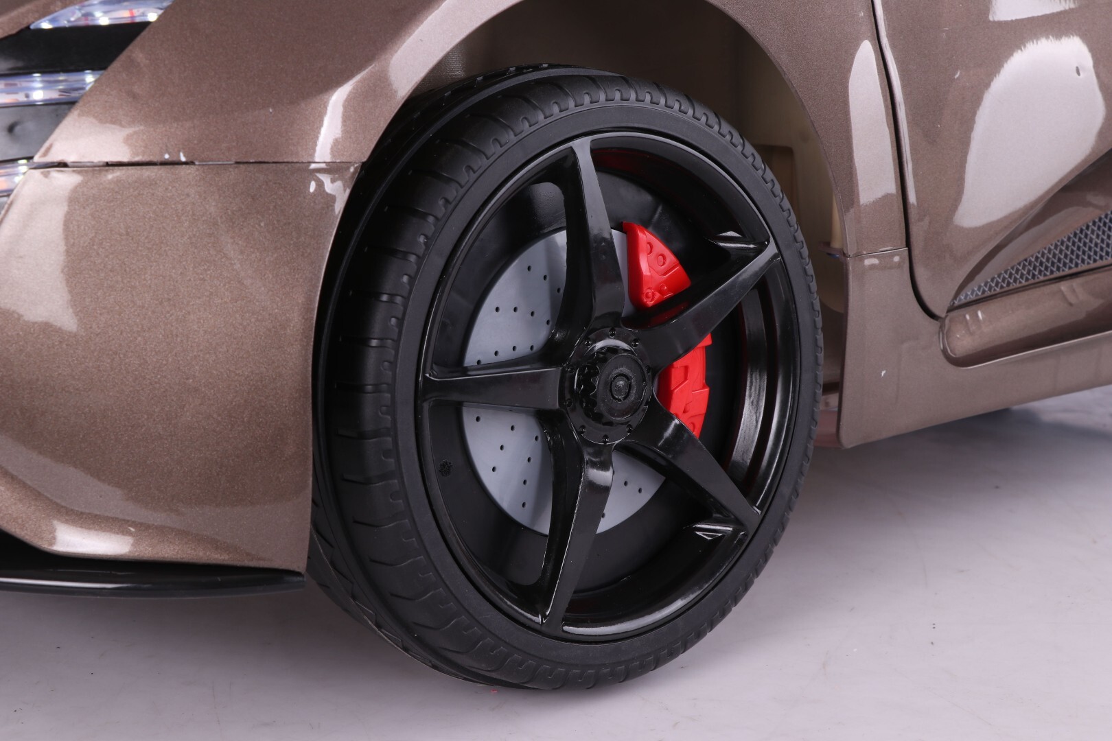 Детский электромобиль Ferrari FLSeat — изображение 24