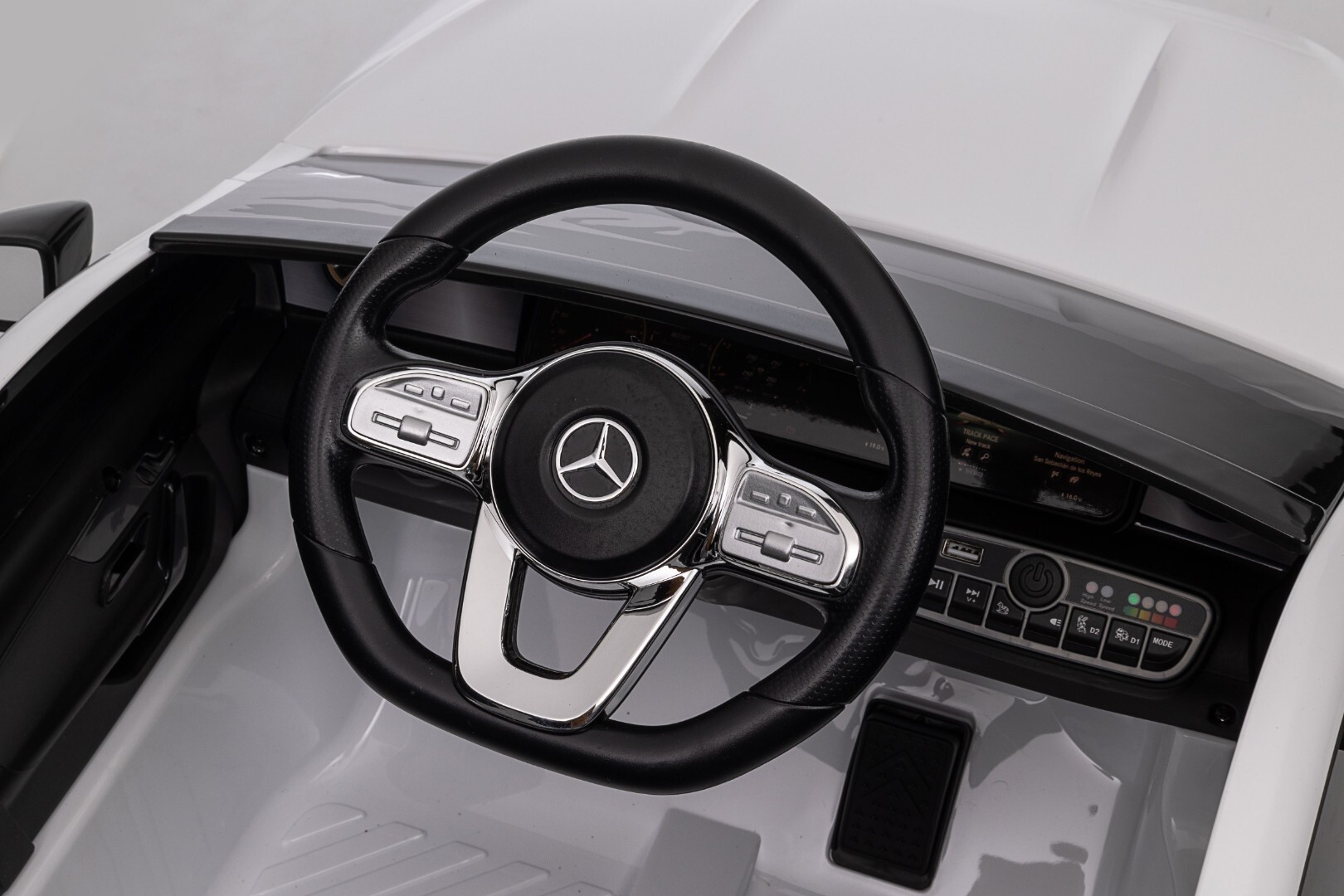 Детский электромобиль Mercedes-Benz CLA 45 4х4 — изображение 44