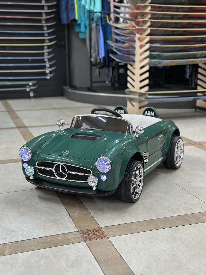 Детский электромобиль Mercedes-Benz C555MC