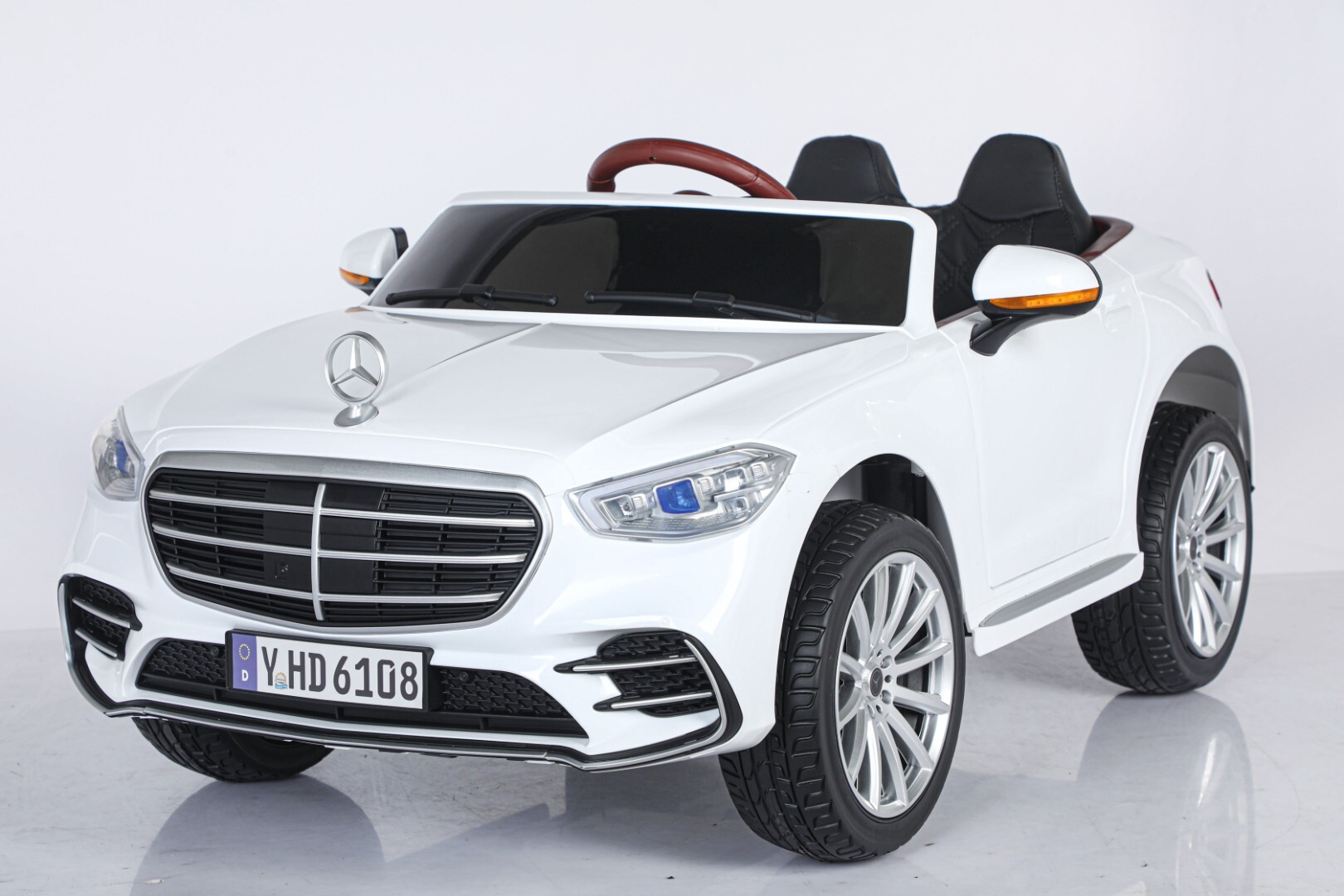 Детский электромобиль Mercedes-Benz Maybach S600 6108