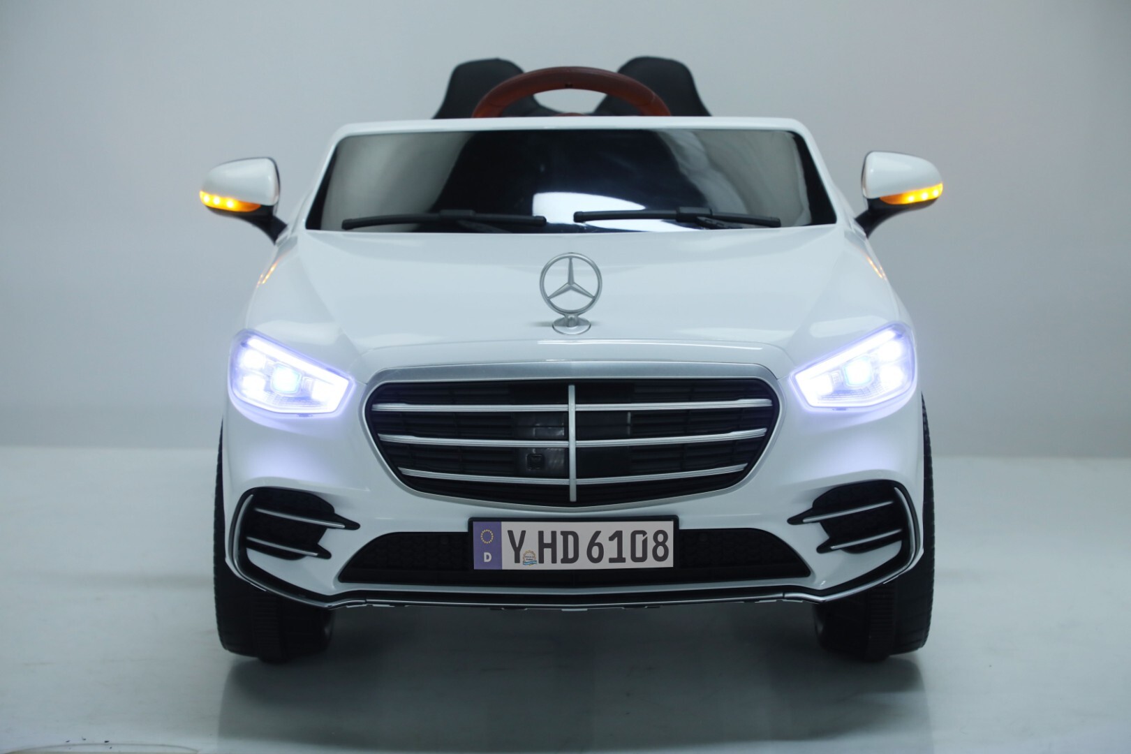 Детский электромобиль Mercedes-Benz Maybach S600 6108 — изображение 15