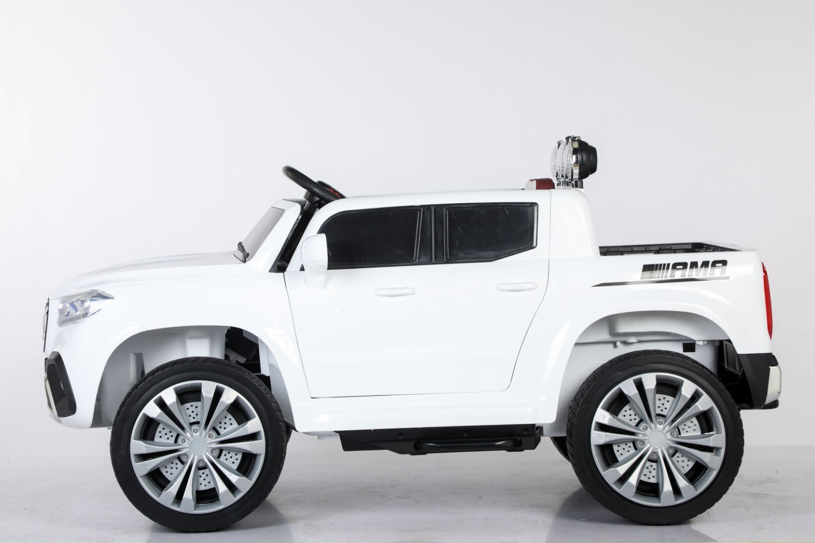 Детский электромобиль Mercedes-Benz X-Class 4х4 8148 — изображение 4