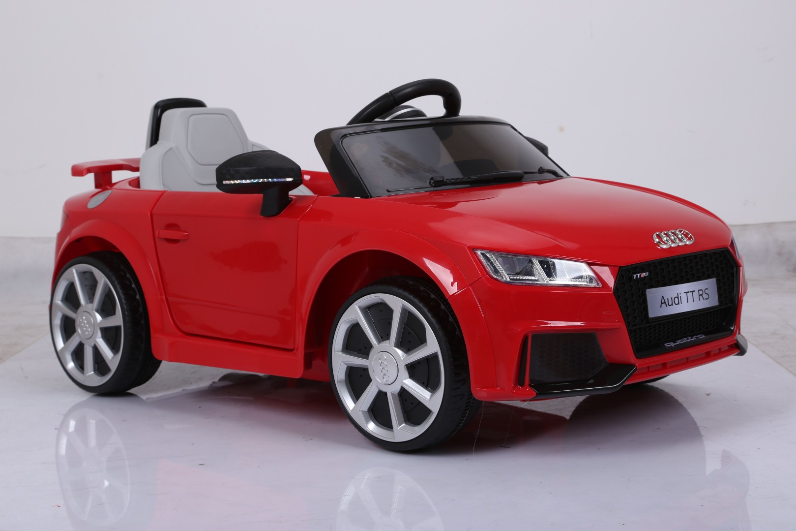 Детский электромобиль Joy Automatic Audi TT