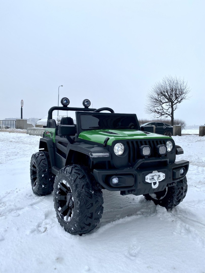 Детский электромобиль Jeep C555CC 4WD