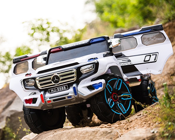 Детский электромобиль Mercedes e333kx