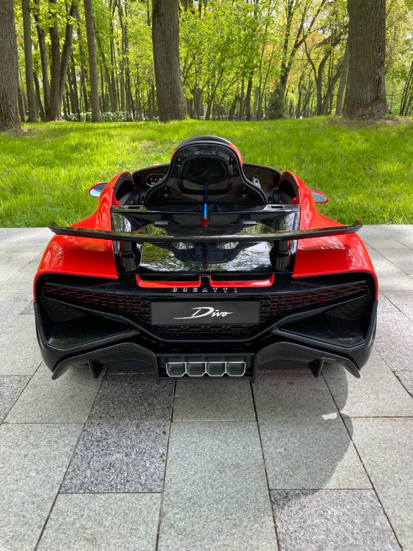 Детский электромобиль Bugatti Divo HL338 — изображение 8