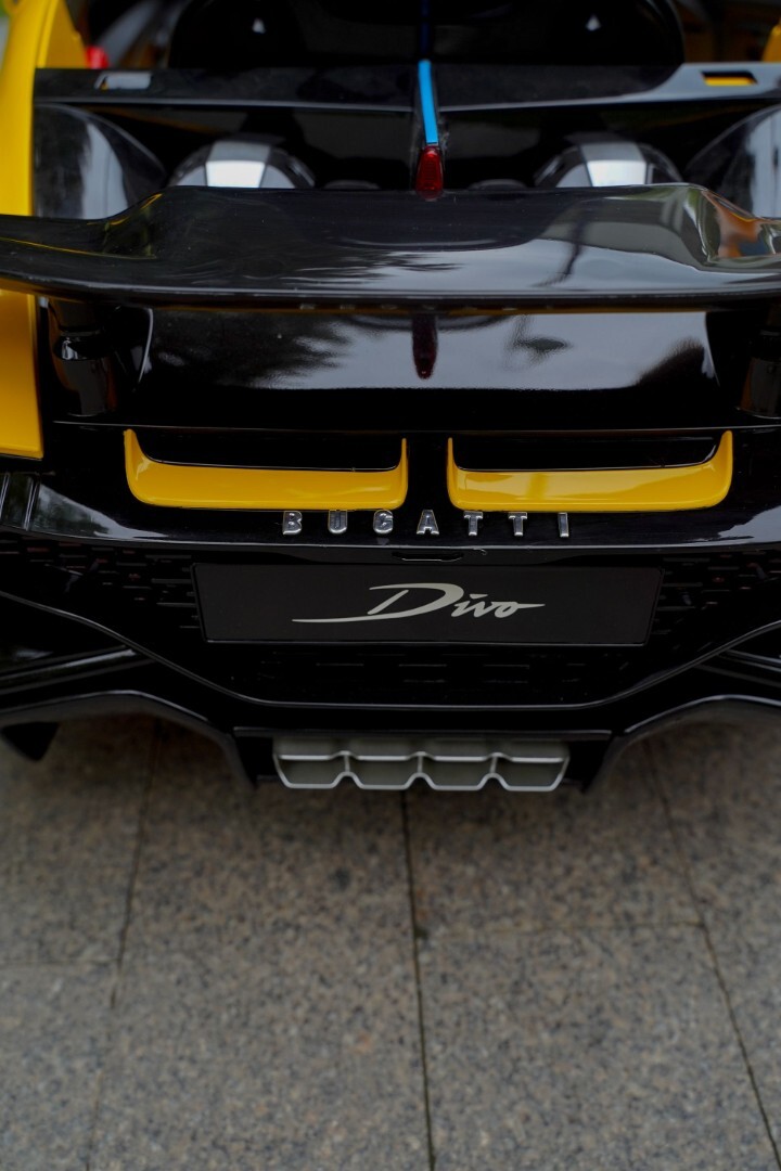 Детский электромобиль Bugatti Divo HL338 — изображение 100