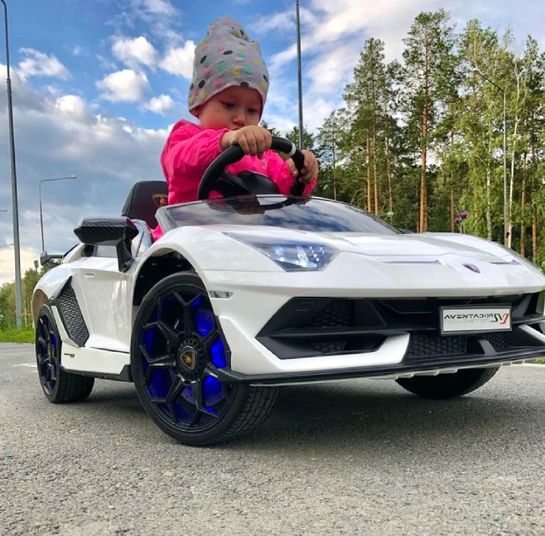 Детский электромобиль LAMBORGHINI AVENTADOR SVJ (A333MP)