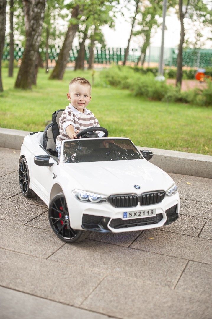 Детский электромобиль BMW M5 A555MP — изображение 26