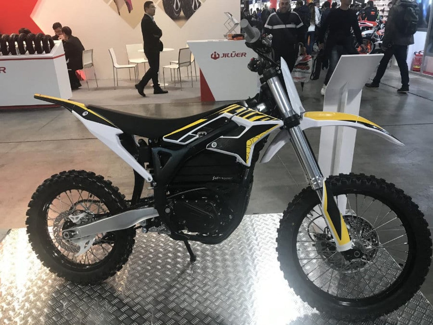 Электромотоцикл SUR-RON Storm Bee F